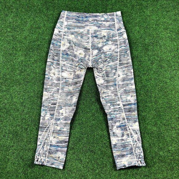 Lululemon True Self Crop II‎ Womens Size 8 Blurry Belle Blue White Leggings - Picture 3 of 7